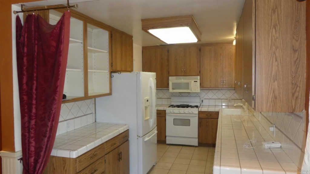 2190 Marshall Ave.